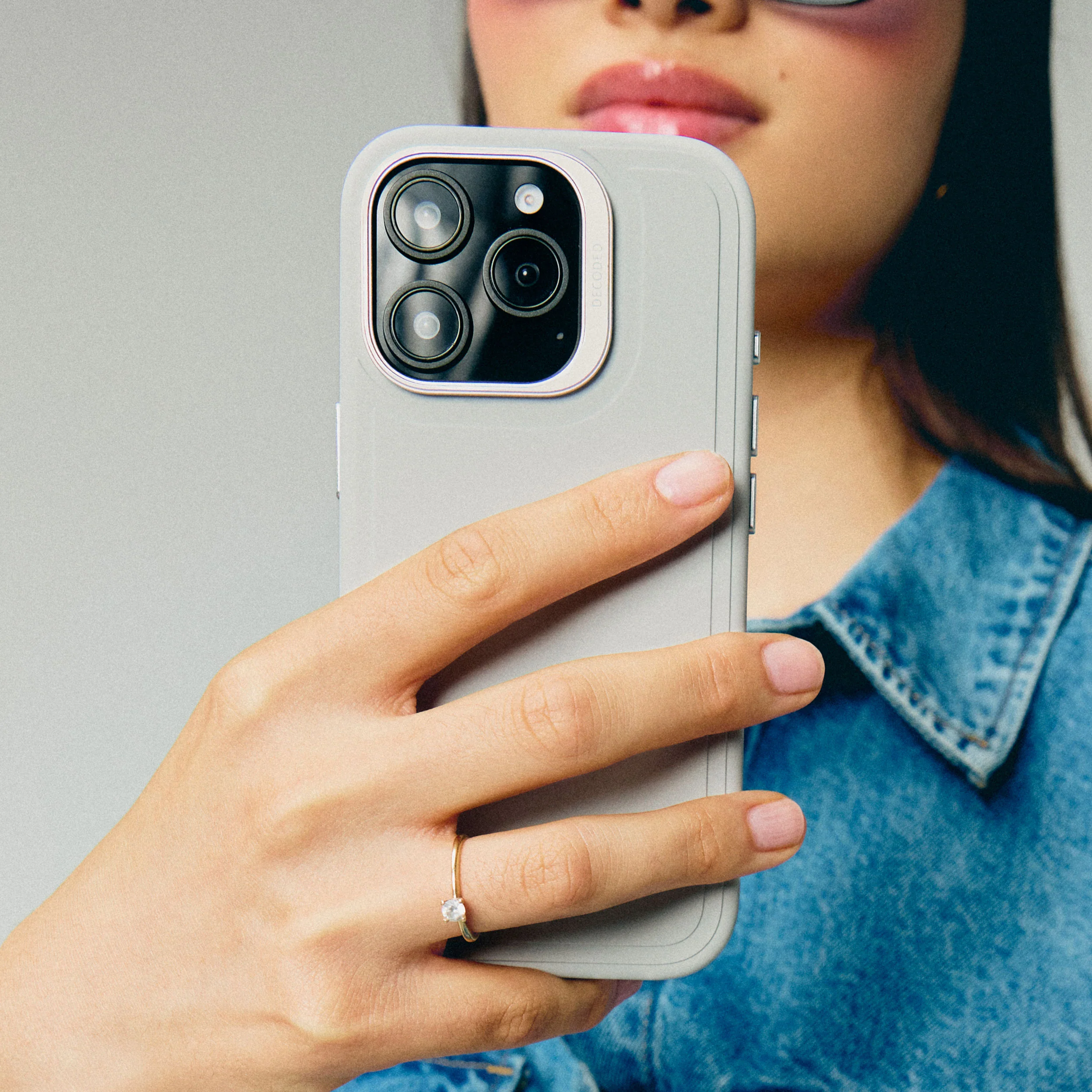 AntiMicrobial Silicone Stacks Case | Stone Grey | iPhone 16 Pro | D25IPO16PBCST9SY - Image 5