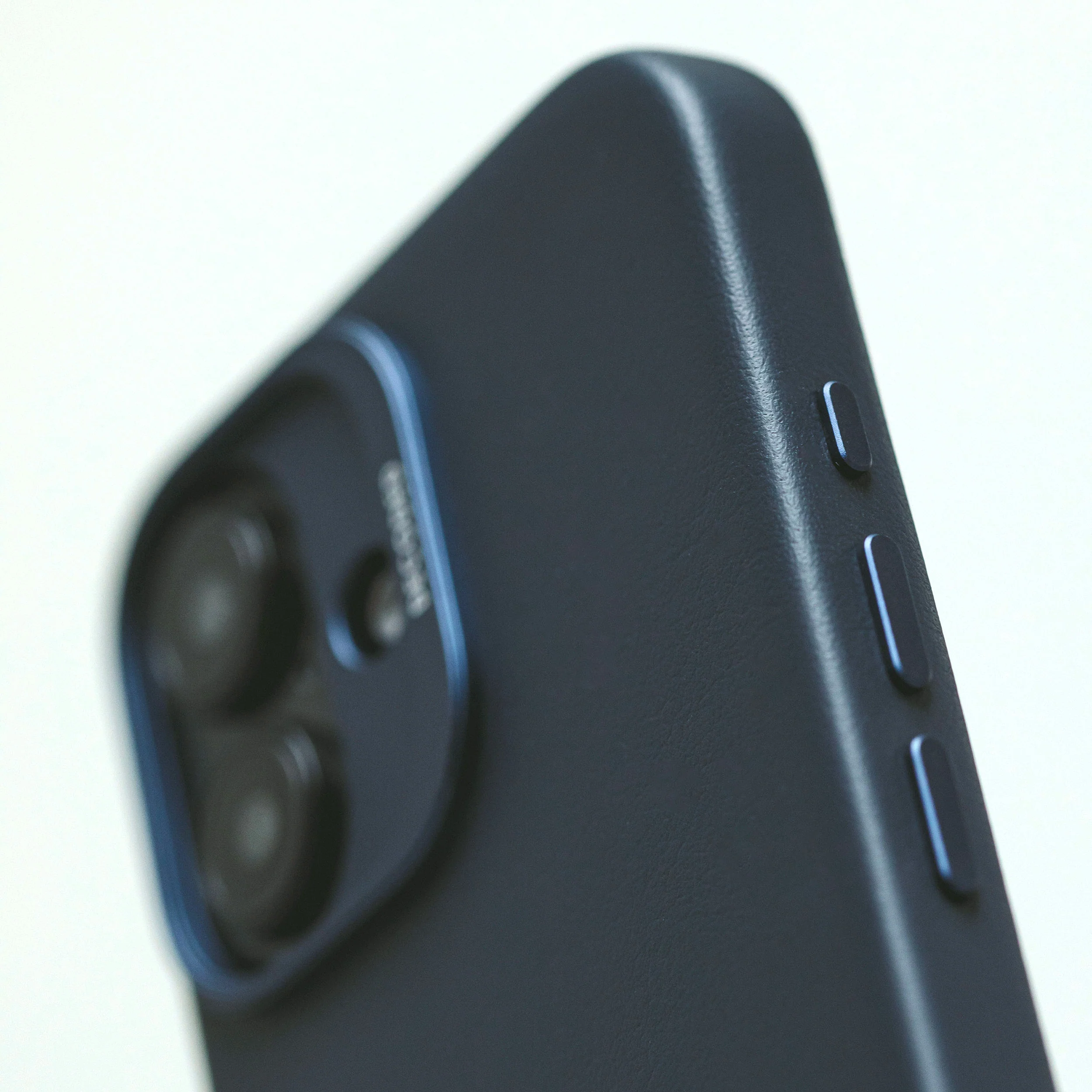 Leather Case | Navy Blue | iPhone 16 Plus | D25IPO16PLBC1NY - Image 5