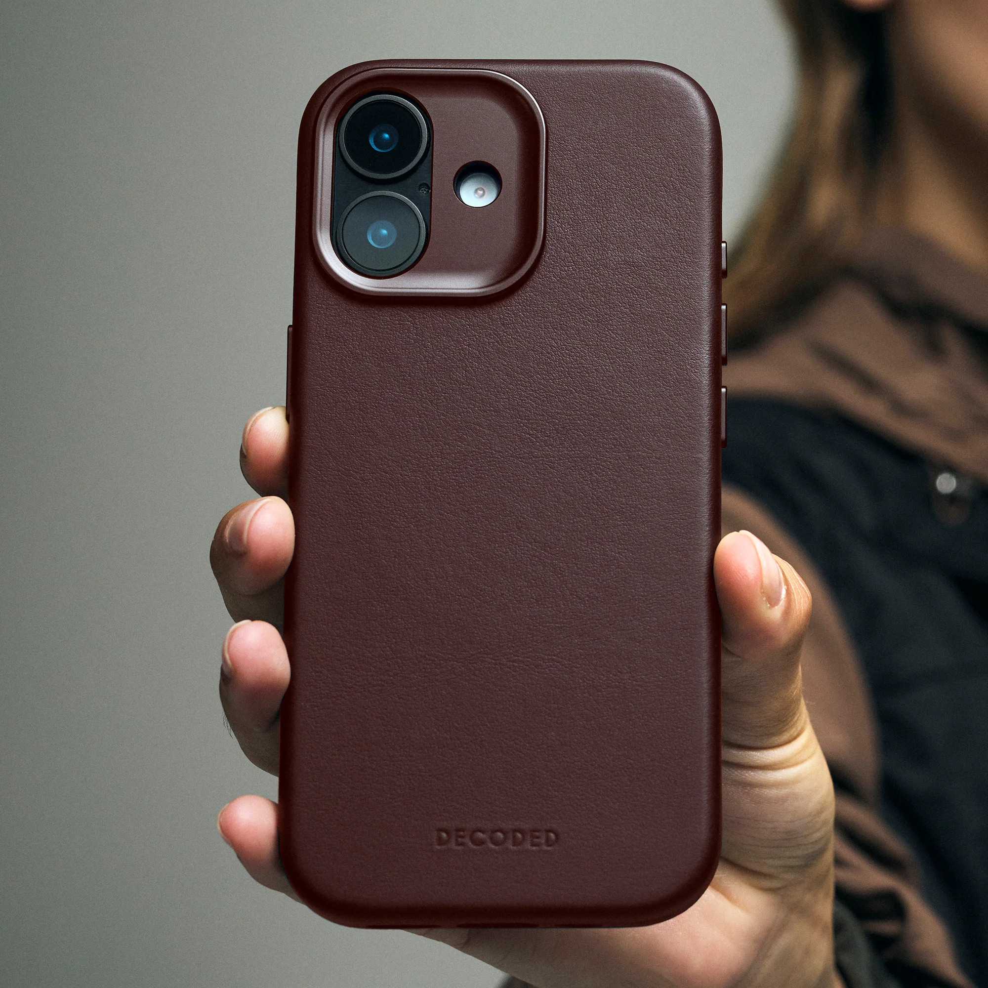 Leather Case | Chocolate Brown | iPhone 17 | D26IPO17BC1CN - Image 3