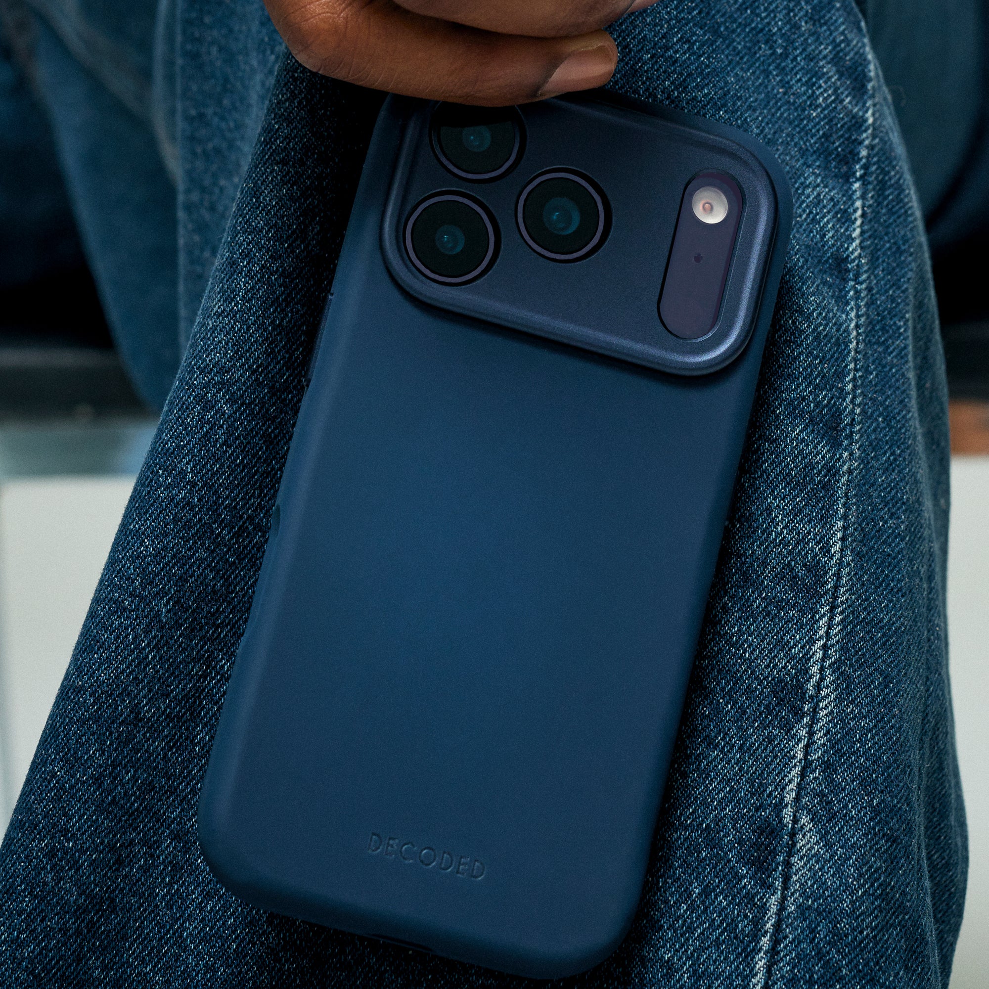 AntiMicrobial Silicone Case | True Navy | iPhone 17 Pro Max | D25IPO17PKBCS9TY - Image 5